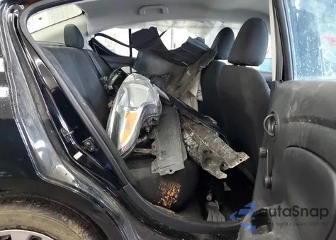 2018 Nissan Versa S z USA, uszkodzony, nr VIN 3N1CN7AP3JL825461